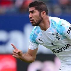 Jair Pereira habló con Vucetich, pero no pudo volver a Chivas