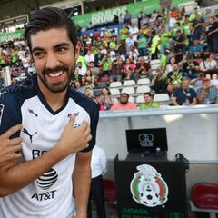 Rodolfo Pizarro discute en Twitter con comentarista deportivo