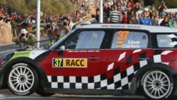 <b>MUCHO PÚBLICO. </b>La afición ha respondido ante el rally.