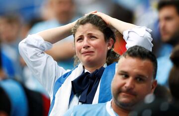 Uruguay-Francia (0-2). Una aficionada uruguaya tras la eliminación en cuartos de final.