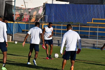 Los dirigidos por  Reinaldo Rueda continúan trabajando en Brasilia antes de enfrentar a Uruguay en los cuartos de final.