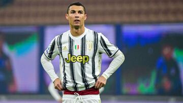 Cristiano se lamenta en el Milan-Juventus.