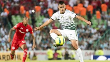 Osvaldo Mart&iacute;nez, Santos Laguna