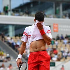 Djokovic zozobra antes del desfondamiento de Musetti
