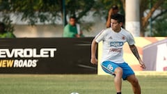 Selección entrena con 15 jugadores más James a bordo