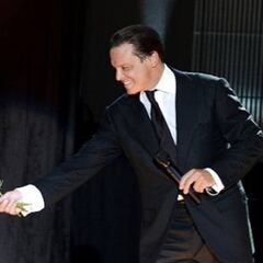 Estados Unidos emite una orden de detención contra Luis Miguel