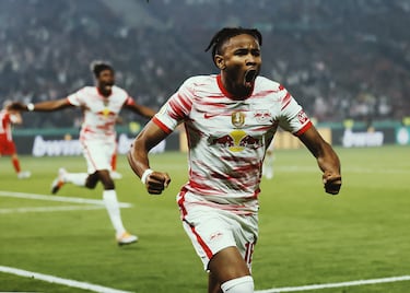 El canterano del París Saint-Germain FC fue traspasado recientemente al Chelsea por una cantidad cercana a los 60 millones de euros.