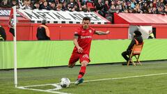 Aránguiz fue titular en goleada del Leverkusen sobre Frankfurt
