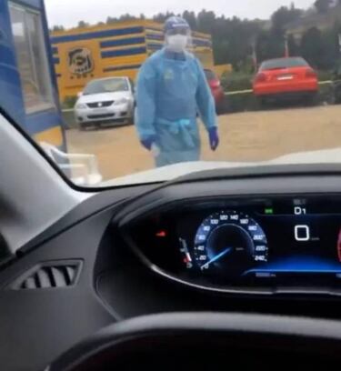 Las llamativas fotos de paramédico de Everton en medio del coronavirus