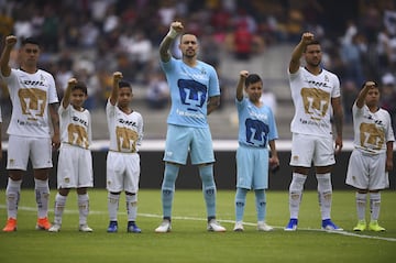 Los niños protagonizaron los protocolos de la jornada 16