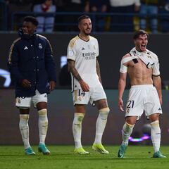 Watch: Real Madrid players celebrate Spanish Super Cup win over Atlético