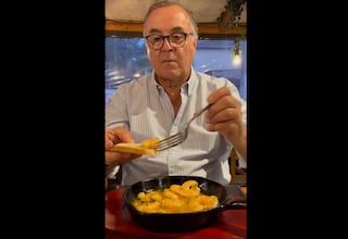 “Una influencer me cobraba 200 lucas por grabarse comiendo en mi negocio, así que decidí hacerlo yo...”