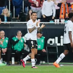 El partido redondo de Justin Kluivert