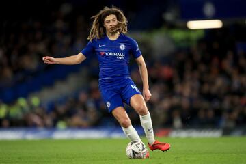 El joven defensor de Gales es uno de los jugadores llamados a ser figuras en su Selección Nacional, dirigida por Ryan Giggs. En la presente temporada del Chelsea ha jugado 5 partidos de Copa y se rumora su salida a otro equipo en busca de más minutos para continuar con el desarrollo que desean en su país.