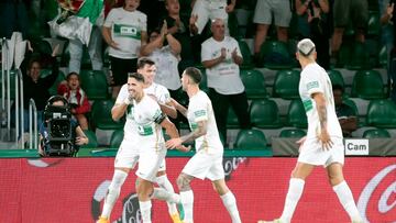 Aprobados y suspensos del Elche: BKCC cambia los pitos por una ovaci¨®n final