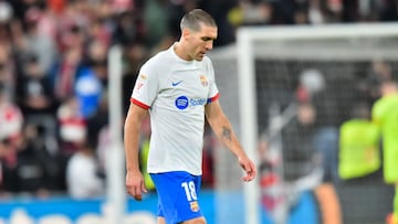 Oriol Romeu, en el encuentro ante el Athletic, en San Mamés.