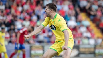 Barbero celebra su primer gol al Teruel.