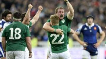 Sean Cronin celebra el triunfo de Irlanda