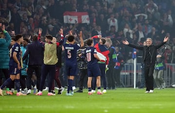 El Paris Saint-Germain celebra la victoria tras finalizar el encuentro. La gran final, PSG-Inter, en el Allianz Arena de Munich. En la imagen, Luis Enrique, entrenador del PSG.