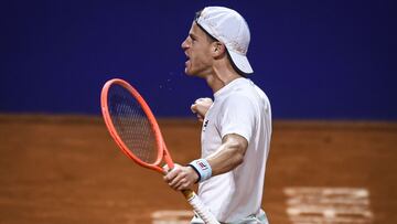 BUENOS AIRES, ARGENTINA - MARCH 05:  Diego Schwartzman of Argentina celebrate after winning a match against Jaume Munar of Spain as part of day 5 of ATP Buenos Aires Argentina Open 2021 at Buenos Aires Lawn Tennis Club on March 5, 2021 in Buenos Aires, Ar