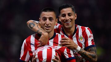 Roberto Alvarado celebrates his goal 1-0 of Guadalajara during the 8th round match between Guadalajara and Leon as part of the Liga BBVA MX, Torneo Apertura 2024 at Akron Stadium on September 18, 2024 in Guadalajara, Jalisco, Mexico.