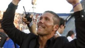 <b>MUY CERCA.</b> El "Cholo" parece que aterrizará en el River Plate de una forma inminente, según su presidente.