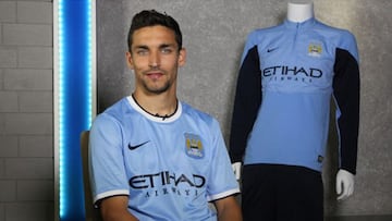 El Manchester City hace oficial el fichaje de Jesús Navas