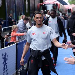 Alexander-Arnold marca los tiempos