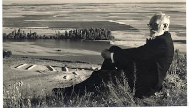 Miguel de Unamuno, escritor: “Procuremos más ser padres de nuestro porvenir que hijos de nuestro pasado”