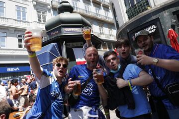 La ciudad costera del noroeste de Portugal está repleta de seguidores del Manchester City y del Chelsea. Ambos equipos se enfrentan esta noche en la final de la Champions League y algunos aficionados han llegado con ganas de fiesta.