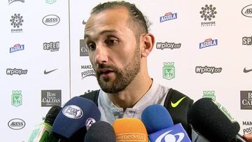 Hernán Barcos en zona mixta después del partido contra Santa Fé