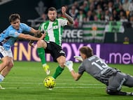 Ruibal, con Radu y Javi Rodríguez.