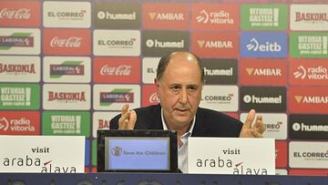 El presidente de Baskonia, Josean Querejeta, durante una comparecencia