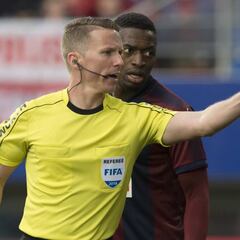 Hernández Hernández dirigirá el Clásico del día 6 en el Camp Nou