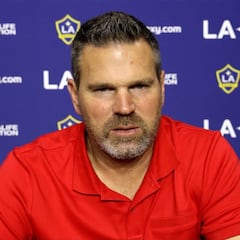 Greg Vanney: “Jonathan está de regreso, Chicharito es poco probable que juegue el domingo”