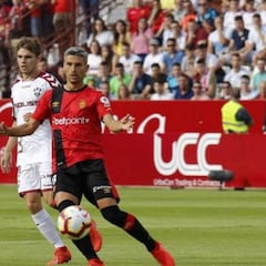 El Mallorca resiste al Belmonte y peleará por subir a Primera