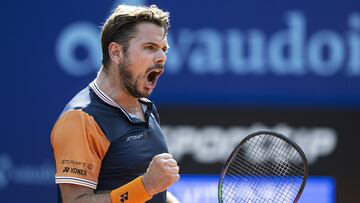 Gstaad (Switzerland Schweiz Suisse), 20/07/2023.- Stan Wawrinka of Switzerland reacts against Jaume Munar of Spain at the Swiss Open tennis tournament in Gstaad, Switzerland, 20 July 2023. (Tenis, España, Suiza) EFE/EPA/PETER SCHNEIDER
