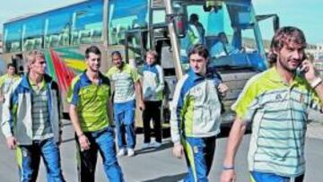 <b>CON ILUSIÓN. </b>Márquez encabezó ayer la salida de la expedición a tierras catalanas. El andaluz regresa a la lista tras cumplir sanción y, salvo sorpresa, será titular por su ascendente en el equipo.