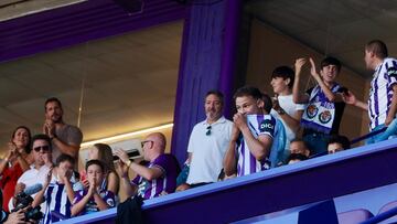 Lachuer fue anunciado en el palco de Zorrilla como nuevo jugador del Real Valladolid.