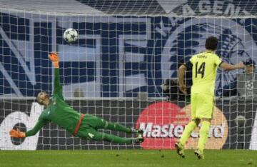 Kums marc¨® el 1-0 de penalti.