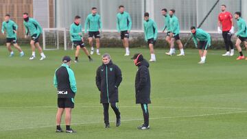 Valverde, a un paso de tener a su once de gala