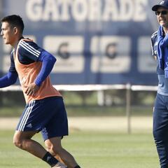 Arias abrió la práctica y mostró sus secretos para el clásico