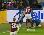 El bestial empujón de Adama Traoré que ‘puso a volar’ a Cucurella y desató una pelea en el Chelsea-West Ham