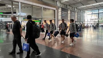 La expedición del Málaga, en la estación María Zambrano antes de abordar.