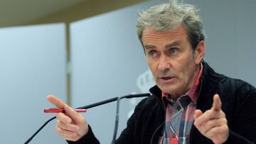 MADRID, 19/10/2020.- El Director del Centro de Coordinación de Alertas y Emergencias Sanitarias, Fernando Simón, este lunes, durante la rueda de prensa en el Ministerio de Sanidad en Madrid.- EFE/Fernando Alvarado
