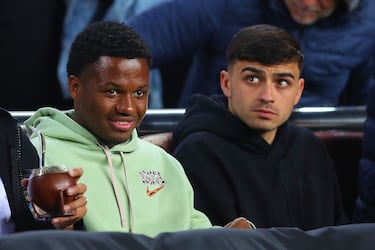 La campaña 21-22 supuso su regreso tras su primera gran lesión: heredó el 10 y reapareció tras meses de baja, anotó tras pocos minutos de volver y apuntaba a ser la gran promesa ofensiva. Sin embargo, las lesiones siguieron limitando su progresión y a pesar de poder disputar hasta 51 partidos en la siguiente temporada, nunca consiguió recuperar el nivel con el que enamoró al fútbol mundial. En la actualidad, tras una temporada 24/25 en la que no disfrutó de muchos minutos en el Barça, Ansu jugará cedido en Mónaco en busca de recuperar su nivel. 
