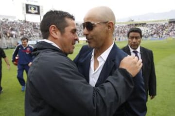 Héctor Tapia ya dirigía a Colo Colo, mientras que el Fantasma Figueroa aún era el DT de la U.