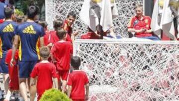 <b>ARRANCÓ EL SUEÑO OLÍMPICO ESPAÑOL. </b>Ayer dio inicio en Las Rozas la concentración de la Selección Olímpica de cara a los Juegos de Londres. Los 22 preconvocados por Milla a excepción de Jordi Alba, Mata y Javi Martínez, a los que se les espera el 14, se pusieron manos a la obra. En este tiempo habrá dos amistosos (el 13 ante Senegal y el 18 ante México) y cuatro descartes.