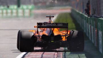 MONTREAL, QC - JUNE 09: Fernando Alonso of Spain driving the (14) McLaren F1 Team MCL33 Renault on track during qualifying for the Canadian Formula One Grand Prix at Circuit Gilles Villeneuve on June 9, 2018 in Montreal, Canada.   Mark Thompson/Getty Images/AFP
 == FOR NEWSPAPERS, INTERNET, TELCOS &amp; TELEVISION USE ONLY ==