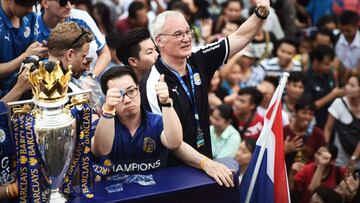 Ranieri celebrando el título de la Premier League